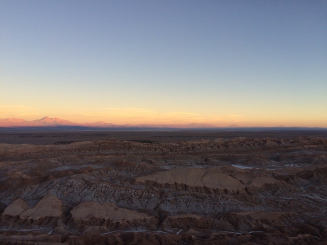 Valle de la Luna: a segunda parte do passeio é assistir ao pôr do sol de um mirante chamado Pedra do Coyote