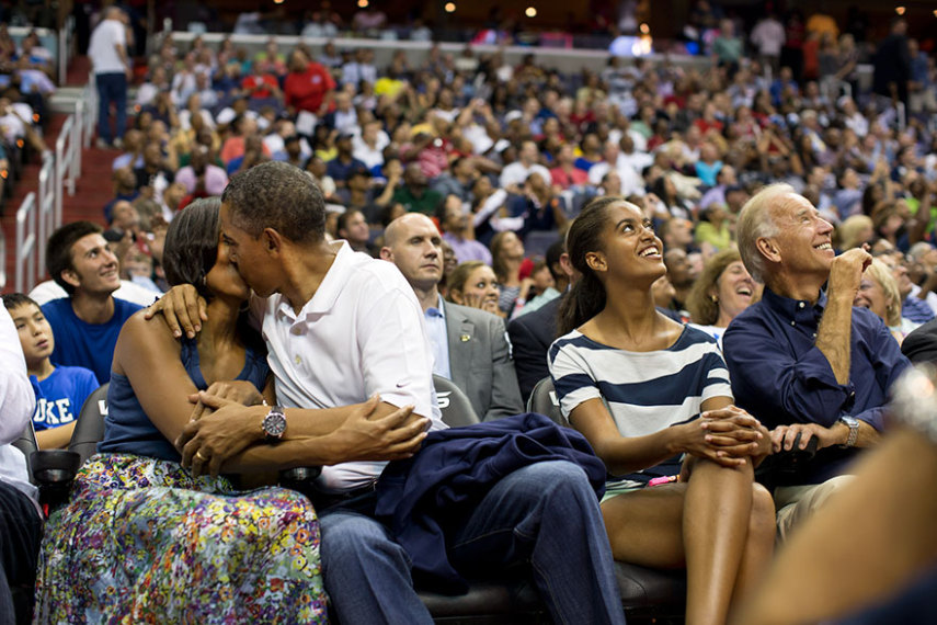 Pete Souza é o nome do cara por trás das melhores fotos de Barack Obama na presidência. Se liga!