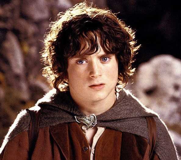 Em 1992, o eterno Frodo de 'O Senhor dos Aneis', Elijah Wood, estrelou o videoclipe ‘Ridiculous Thoughts’ da banda irlandesa The Cranberries.