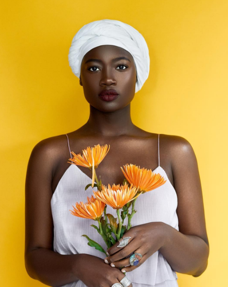 A blogueira e modelo haitiana Mama Cax