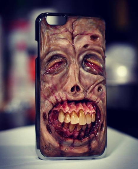 O artista Morgan Loebel faz monstros bem realistas para deixar seu smartphone muito mais divertido