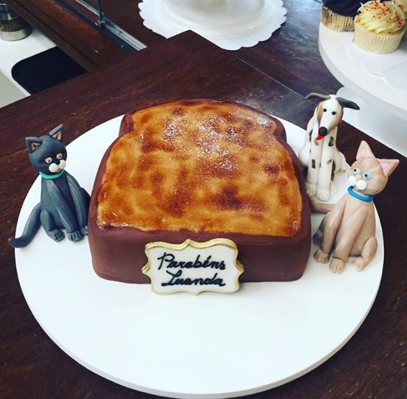 Luana Davidsohn é dona de uma confeitaria em São Paulo e posta sempre fotos de bolos maravilhosos. Siga, @confeitariadaluana