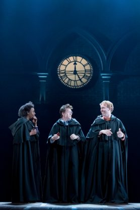 O Twitter oficial da peça Harry Potter and the Cursed Child divulgou novas imagens do espetáculo