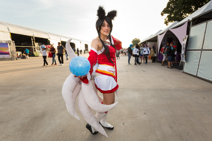 Começou nesta sexta-feira (8), a 13ª edição do Anime Friends 2016, maior evento de cultura pop da América Latina, no Campo de Marte em São Paulo