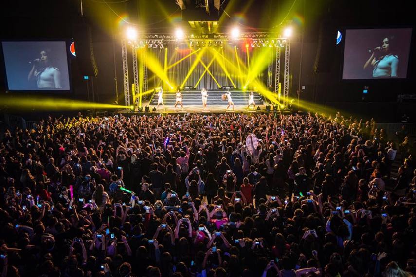 No show em Porto Alegre, Camila disse que era gaúcha
