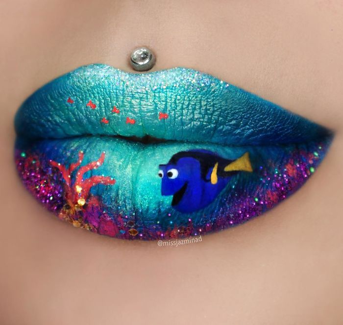 A australiana Jazmina Daniel faz lip art 