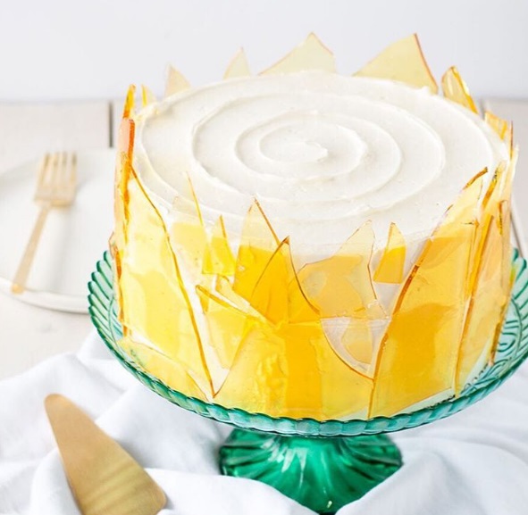 Esses bolos são da @royal_cakes, que fazem design de bolos em Los Angeles
