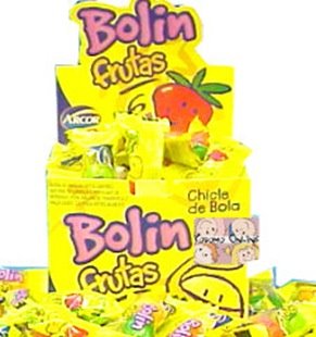 Parecia fruta, mas era chiclete. Que criança não amava enfiar cinco bolin frutas na boca duma vez?