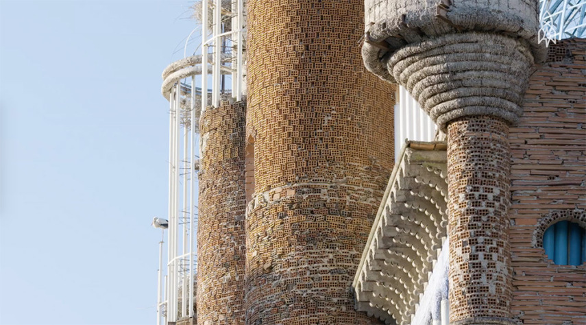 Justo Gallego dedica-se, há 53 anos, à construção de uma catedral em Madrid por conta própria. Saiba mais na matéria!