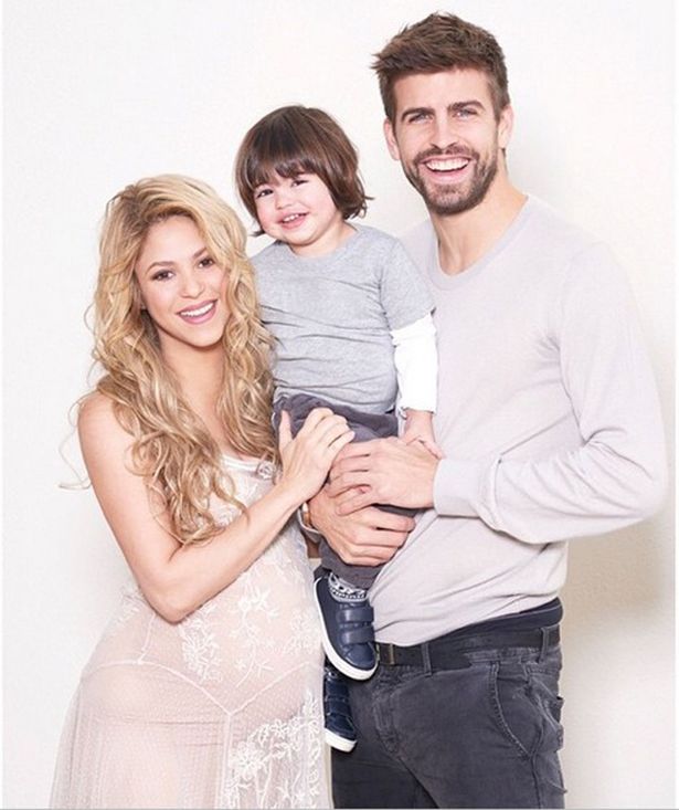 Haja amor pela Itália! O jogador de futebol Gerard Piqué é espanhol. A cantora Shakira é colombiana. Mas o casal colocou o nome de Milan, uma homenagem a cidade italiana Milão, no filho mais velho. O segundo herdeiro do casal chama-se Sasha.