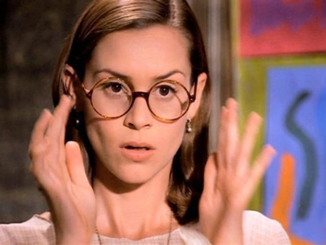 Embeth Davidtz era a simpática e fofa professora Honey