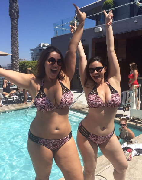 Mais corpo, menos vergonha! Encabeçada por uma grife de beachwear, campanha no Instagram incentiva mulheres a postarem imagens sentindo-se bem no próprio corpo enquanto se divertem na praia ou na piscina. A hashtag #MySwimBody já teve mais de 7 mil imagens publicadas