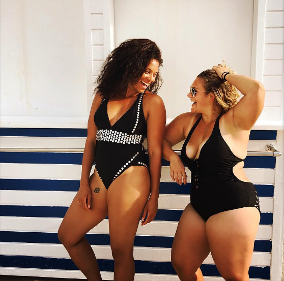 Mais corpo, menos vergonha! Encabeçada por uma grife de beachwear, campanha no Instagram incentiva mulheres a postarem imagens sentindo-se bem no próprio corpo enquanto se divertem na praia ou na piscina. A hashtag #MySwimBody já teve mais de 7 mil imagens publicadas