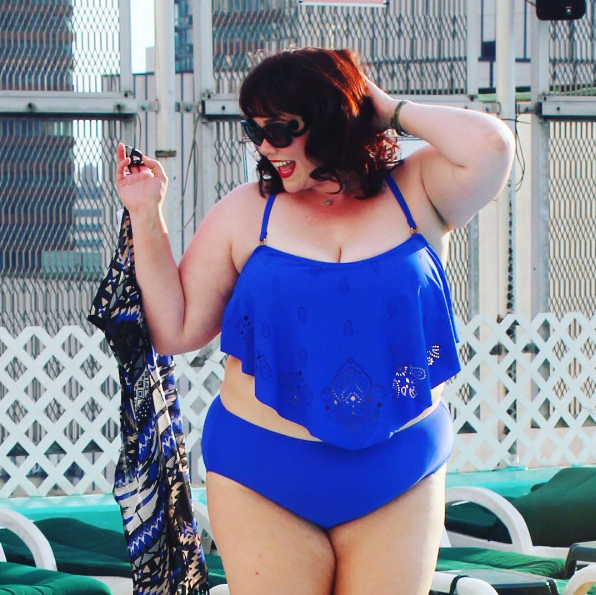 Mais corpo, menos vergonha! Encabeçada por uma grife de beachwear, campanha no Instagram incentiva mulheres a postarem imagens sentindo-se bem no próprio corpo enquanto se divertem na praia ou na piscina. A hashtag #MySwimBody já teve mais de 7 mil imagens publicadas
