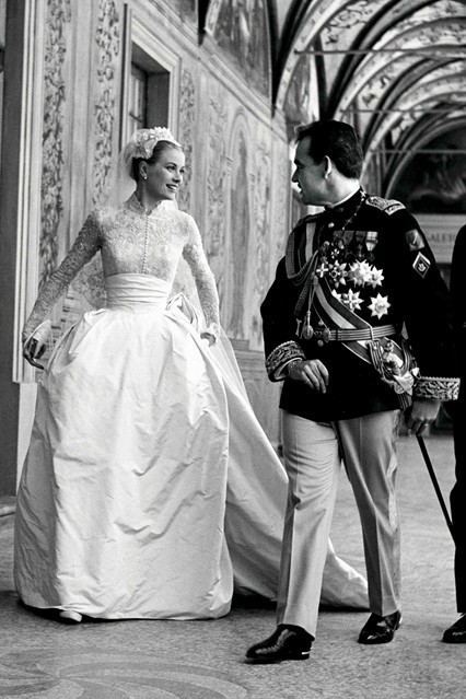 Grace Kelly e o Príncipe Rainier III de Mônaco, em 1956