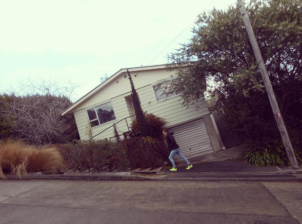 A Baldwin Street fica na cidade de Dunedin, na Nova Zelândia e é a mais inclinada do mundo. Claro, cenário perfeito para fotos divertidas nas redes sociais!