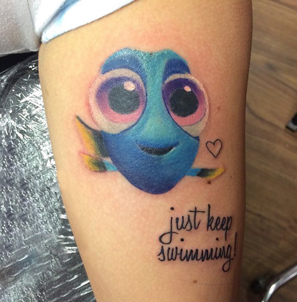 É fã dos desenhos animados da Pixar? Essas pessoas gostam tanto que eternizaram em tatuagens lindas!