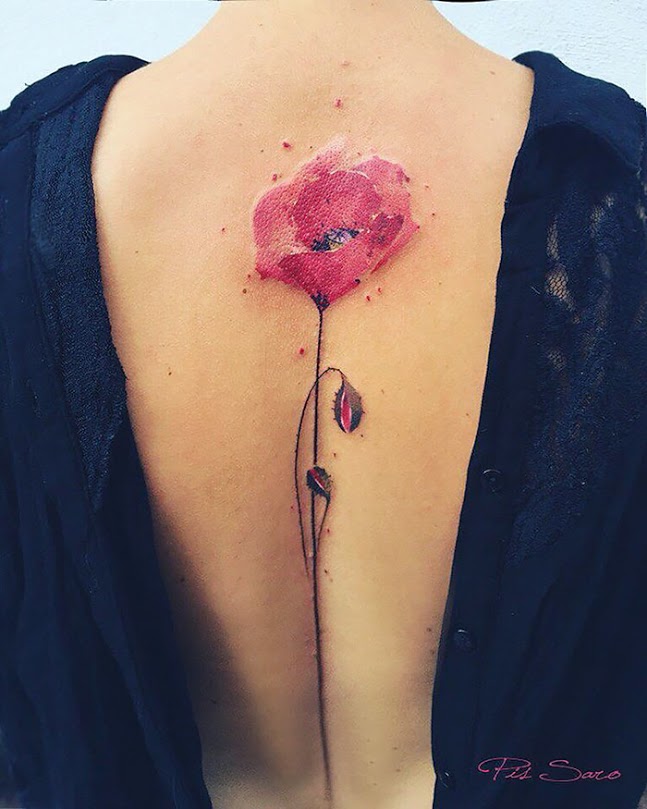 Pis Sora transforma a natureza em tatuagens delicadas e cheias de detalhes pra lá de charmosos. Vontade de tatuar agora, né?