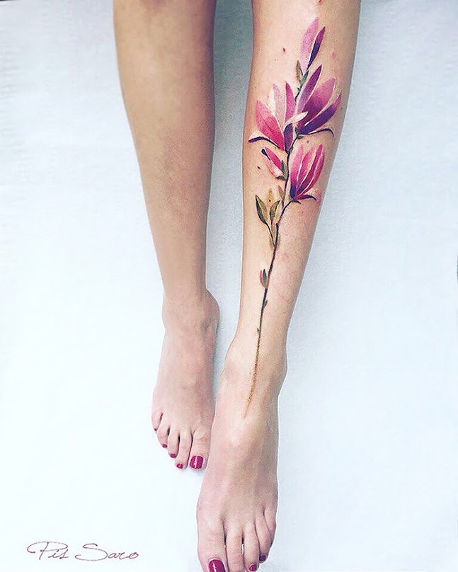 Pis Sora transforma a natureza em tatuagens delicadas e cheias de detalhes pra lá de charmosos. Vontade de tatuar agora, né?