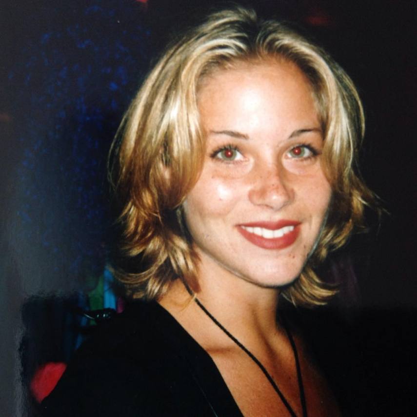 Jason Rail é hairstylist das celebridades e guarda um verdadeiro tesouro dos anos 90 e 2000. Essas são algumas polaroides raras das nossas celebridades favoritas!