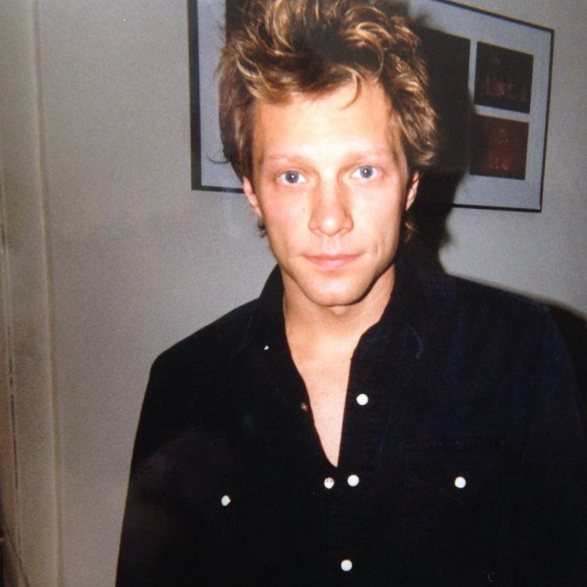 Jason Rail é hairstylist das celebridades e guarda um verdadeiro tesouro dos anos 90 e 2000. Essas são algumas polaroides raras das nossas celebridades favoritas!