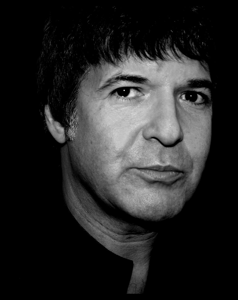 Clem Burke, baterista do Blondie, fez apenas dois shows com os Ramones em 1987. Seu nome artístico era Elvis Ramone.