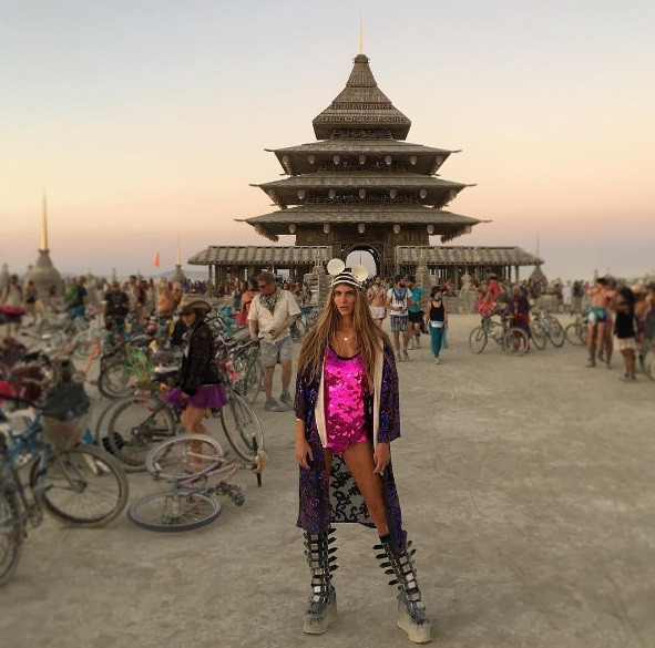 As cinzas de David Bowie teriam sido incineradas no festival Burning Man, maior evento da contracultura mundial