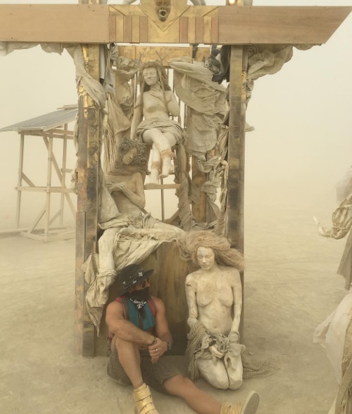 O Burning Man é considerado o maior festival de contracultura do mundo e acontece na região Black Rock Desert, localizado em Nevada, nos Estados Unidos. Vai até a próxima segunda-feira (5)