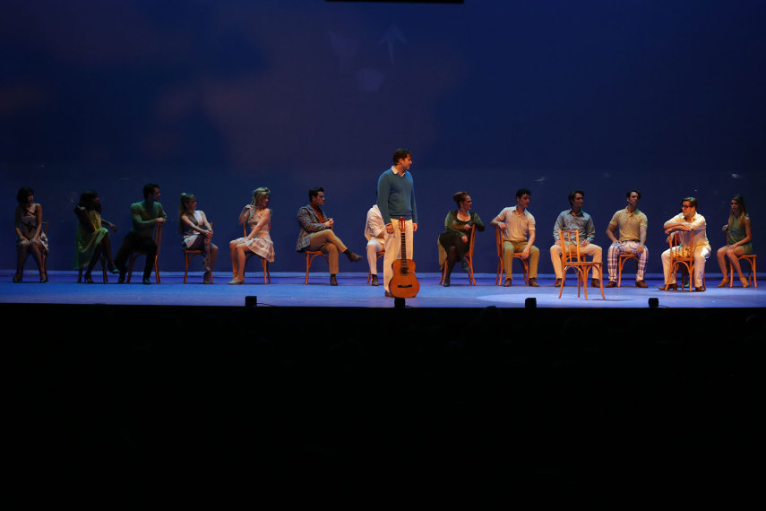 Novo musical marca abertura do Teatro Riachuelo, no Rio de Janeiro, e conta a história de amor rodeada por clássicos da Bossa Nova