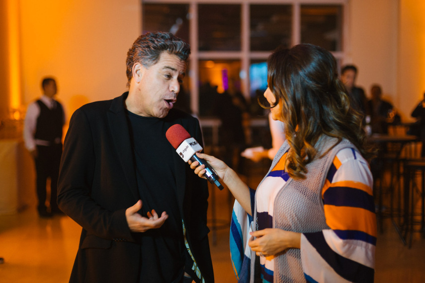 Luiz Calainho em entrevista a Kitty Vilas Boas durante a exibição do 'Virgula.Mix'