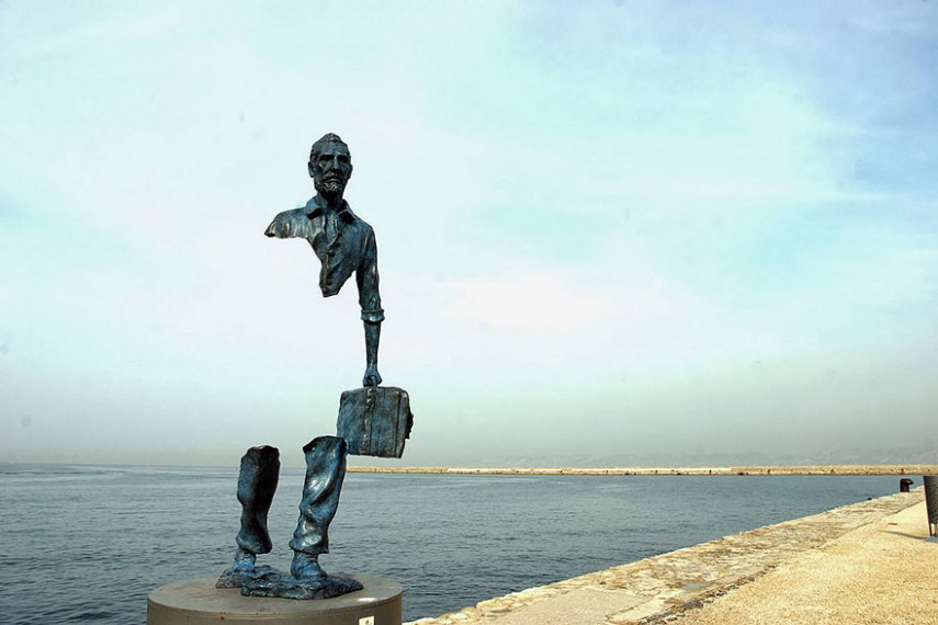 Escultura 'Les Voyageurs'