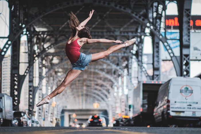 Fotógrafo Omar Roble faz série linda registrando bailarinos dançando em Manhattan