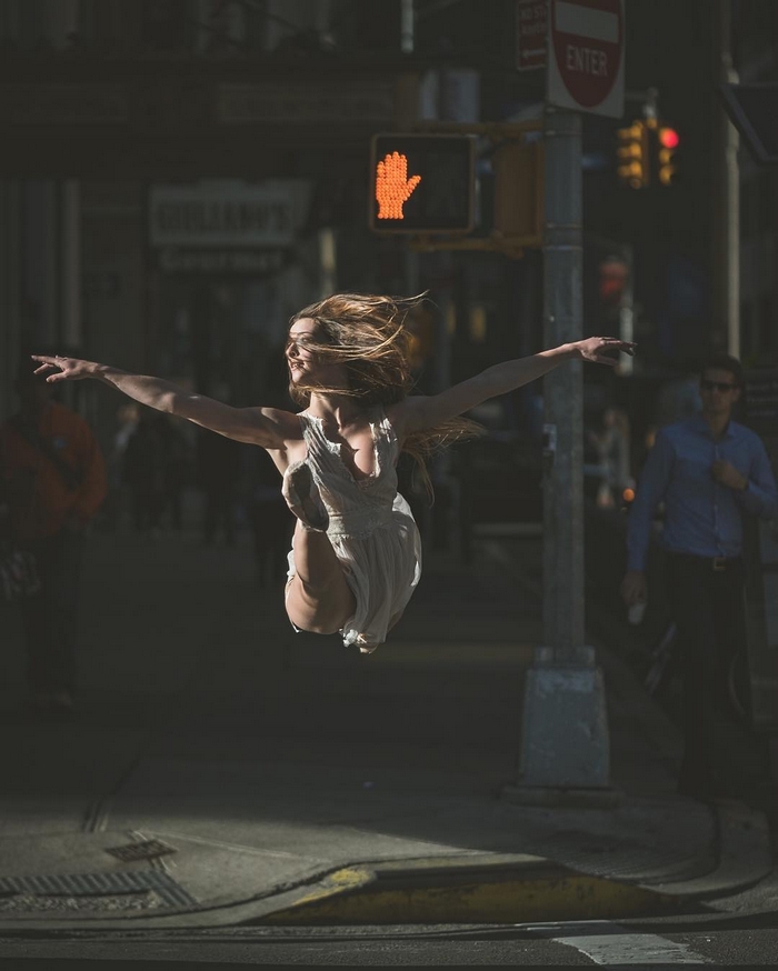Fotógrafo Omar Roble faz série linda registrando bailarinos dançando em Manhattan
