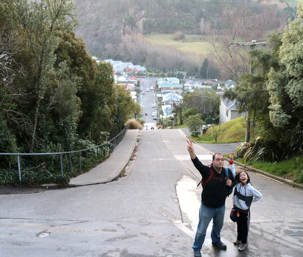 Família de brasileiros está há quatro meses vivendo sem endereço fixo e percorrendo a Nova Zelândia!