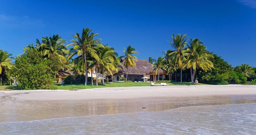 Mansão que hospedou Kim Kardashian e seus filhos durante férias fica em Punta Mita, no México. A propriedade tem 12 quartos e o aluguel custa, em média, R$ 52 mil por noite. Demi Moore, Jennifer Aniston e Eva Longoria também já se hospedaram por lá.