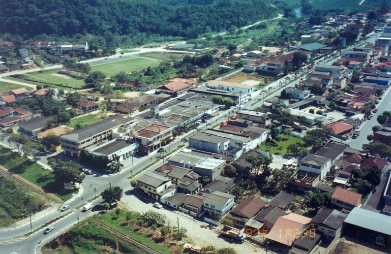 Miracatu fica logo após o fim da Serra do Cafezal, na Régis Bittencourt sentido Curitiba