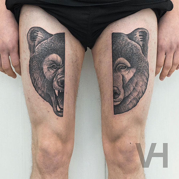 O tatuador alemão Valentin Hirsch combina simetria e elementos da natureza em tatuagens que mais parecem verdadeiras obras de arte. Olha só que animal!