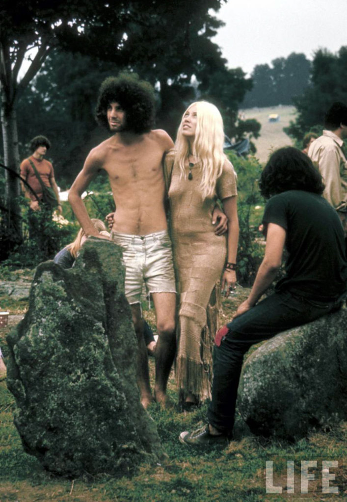 O site Bored Panda recuperou um ensaio que a extinta revista Life publicou sobre o lendário festival de Woodstock, nos Estados Unidos, em 1969