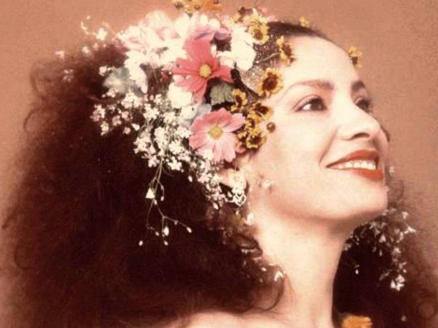Clara Nunes morreu em 5 de março de 1983. Ela passou por uma cirurgia de varizes e uma reação alérgica inesperada a um componente do anestésico fez com que ela passasse 28 dias internada e morresse aos 39 anos