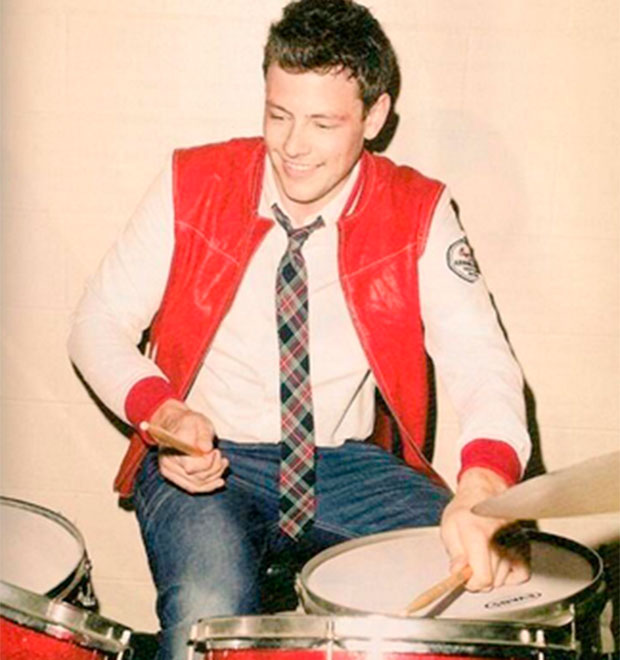 Falecido ator Cory Monteith tocava bateria