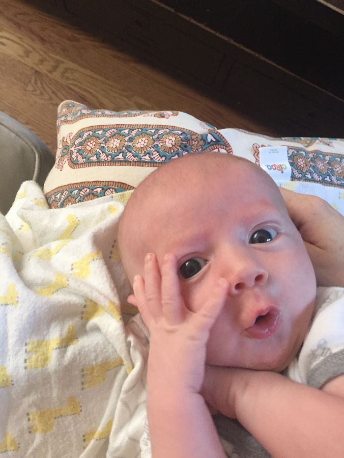 O filho de Molly Mikos faz as caretas mais expressivas de todas