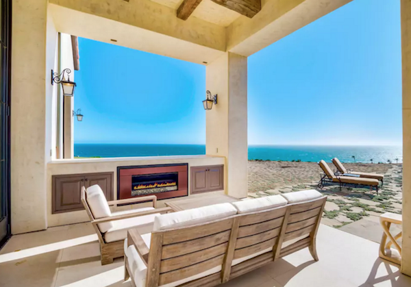 A casa fica em Zuma Beach, em Malibu