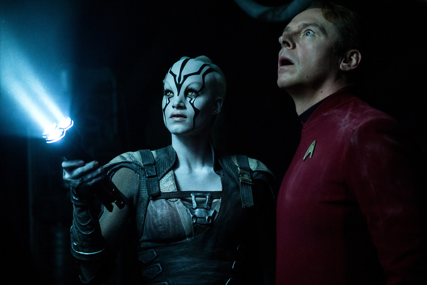 Klingons, romulanos, ferengis, borgs, andorianos, cardasianos e vulcanos são algumas raças alienígenas da série