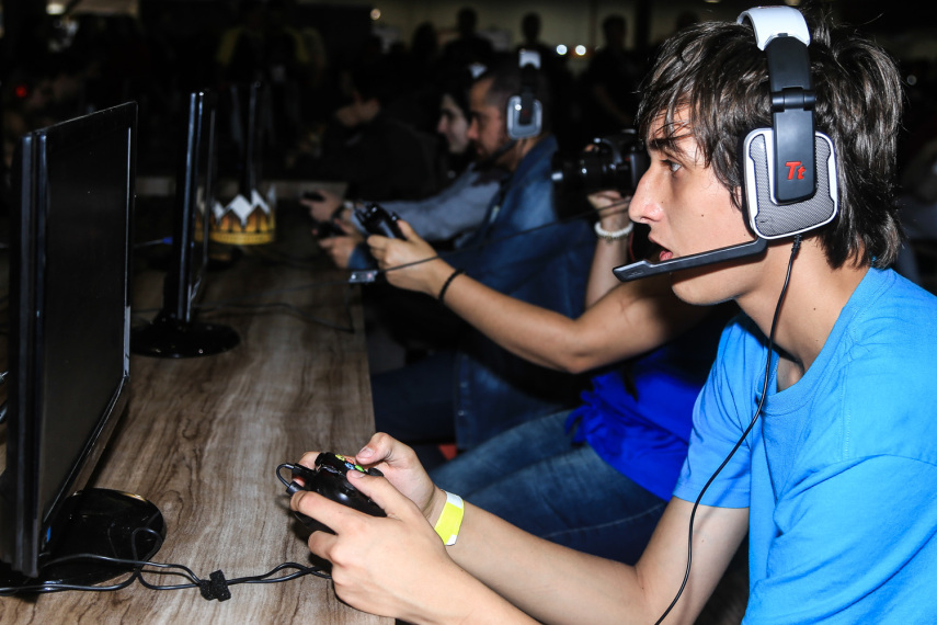 Com cultura geek, compras e claro, games, Brasil Game Show 2016 fez a festa de público jovem em São Paulo