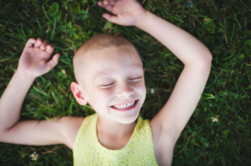Projeto nos Estados Unidos reúne fotógrafos voluntários para registrar momentos divertidos entre crianças em tratamento contra o câncer e suas famílias. Lindo! <3