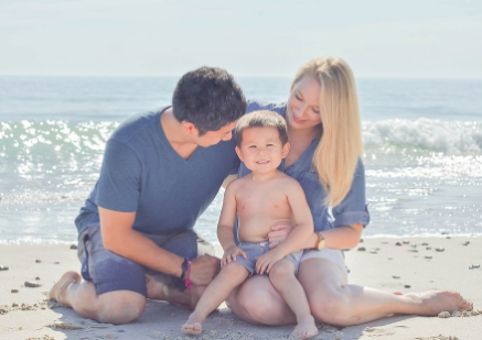 Projeto nos Estados Unidos reúne fotógrafos voluntários para registrar momentos divertidos entre crianças em tratamento contra o câncer e suas famílias. Lindo! <3