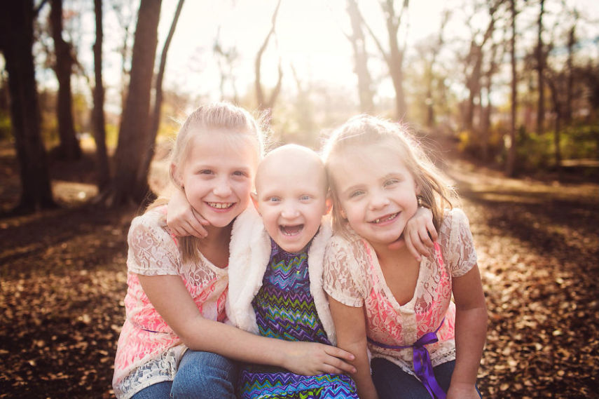 Projeto nos Estados Unidos reúne fotógrafos voluntários para registrar momentos divertidos entre crianças em tratamento contra o câncer e suas famílias. Lindo! <3