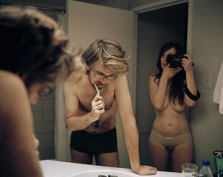 A fotógrafa americana Maureen Drennan usou seu trabalho com imagens para superar a distância entre ela e seu marido durante depressão do companheiro
