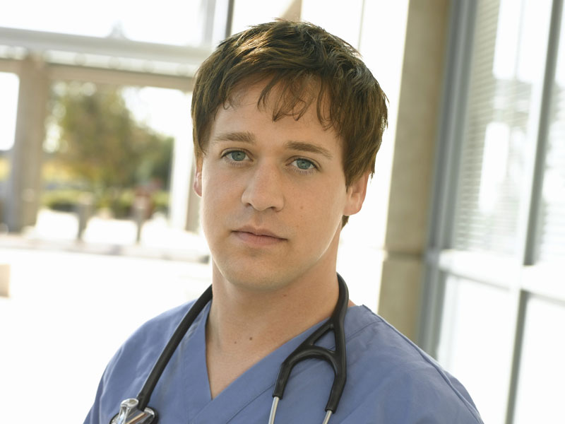 Mesmo com o Dr. George O´Malley sendo um dos personagens favoritos dos fãs, o ator que o   interpretava, T.R. Knight, estava achando mais e mais difícil trabalhar com a produtora da   série, Shonda Rhymes. Knight disse que houve em um problema de 