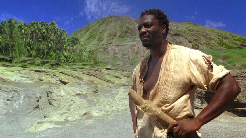 O ator estava cada vez mais insatisfeito vivendo no Havaí (onde Lost era filmada) e depois da   morte de seus pais, Adewale Akinnuoye-Agbaje queria retornar para Londres, sua terra natal, o   quanto antes. Os produtores Damon Lindelof e Carlton Cuse não gostaram da ideia de ter que   eliminar um personagem que estava crescendo na série, mas respeitaram o desejo de Adewale e   mataram Mr. Eko no começo da terceira temporada de uma das séries mais amadas de todos os   tempos. Originalmente Eko seria alguém que competiria com John Locke pela 